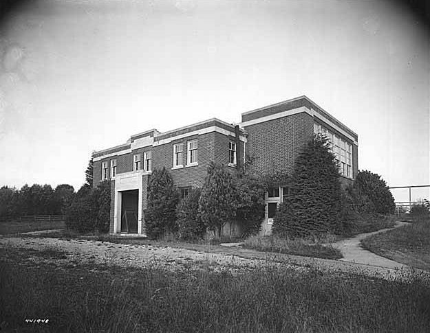 Factoria School, Factoria, 1944