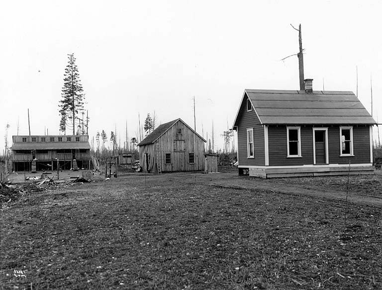 Farm and residence near Bellevue, 1915