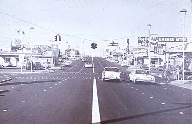 Main Street and Bellevue Way looking north, Bellevue, 1969