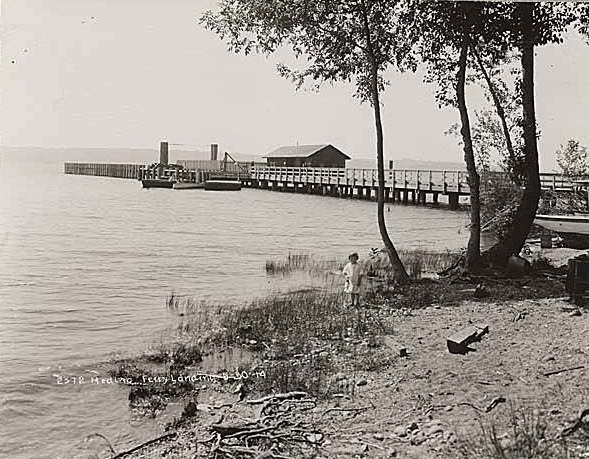 Medina ferry dock, Medina, May 30, 1914