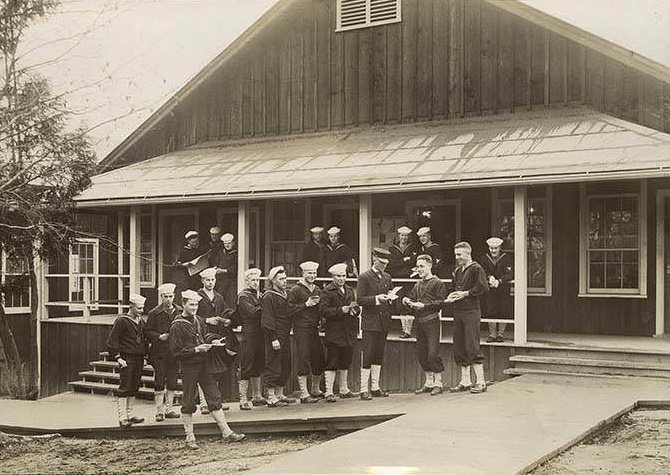 Navy personnel at Naval Training Station, Seattle, 1918