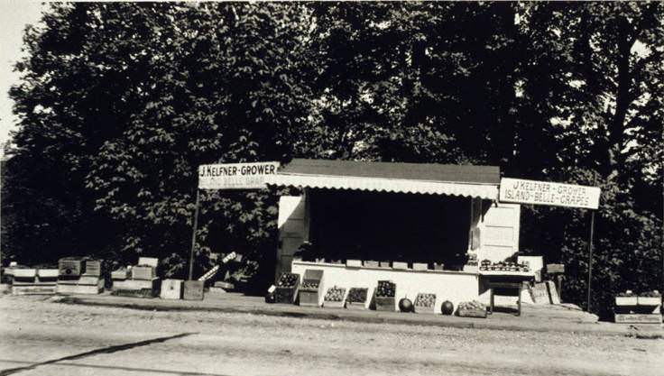 Kelfner Fruit and Vegetable Stand, Bellevue, 1920s
