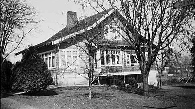 Smith house, Bellevue, 1943