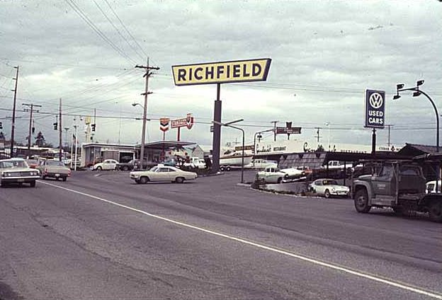 116th Avenue NE looking north, Bellevue, 1969