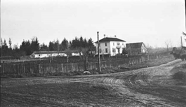 Baker house and outbuildings, Bellevue, 1913