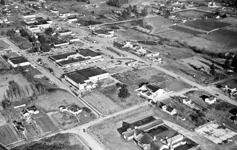 Bellevue Square looked like a few days before Christmas, 1949.