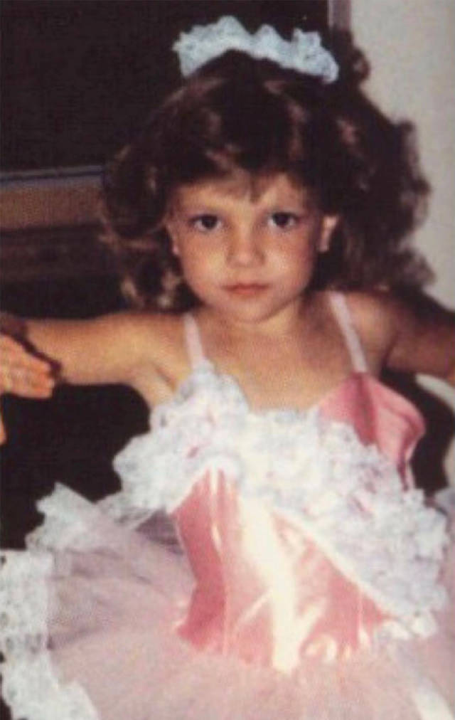 Adorable Childhood Photos of Britney Spears from the 1890s and 1990s