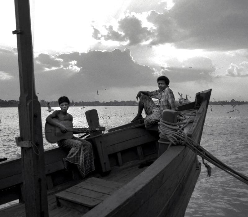 Rangoon. Near the Pansodan Ferry, Burma, 1986