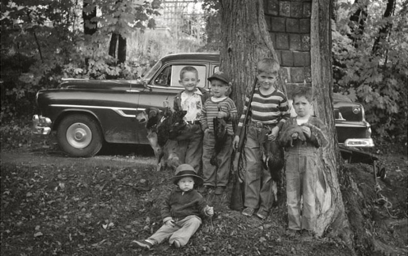 Stunning Vintage Photos of Children Having Fun During the 1950s