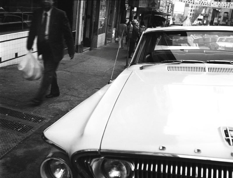 Washington Street between Kearny and Grant, San Francisco, 1988