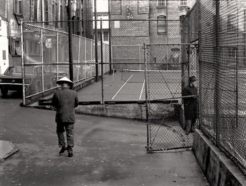 Hang Ah alley, Chinatown, San Francisco, 1969