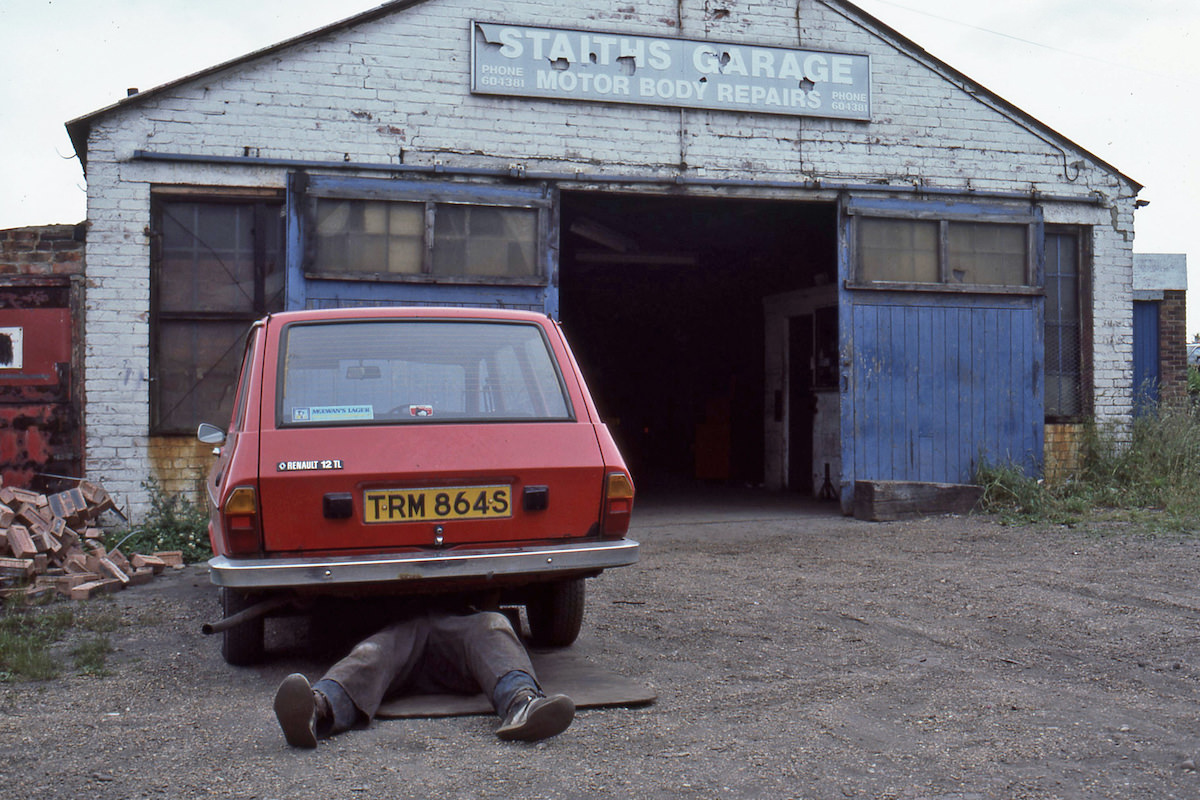 Staiths Garage, Dunston in 1988