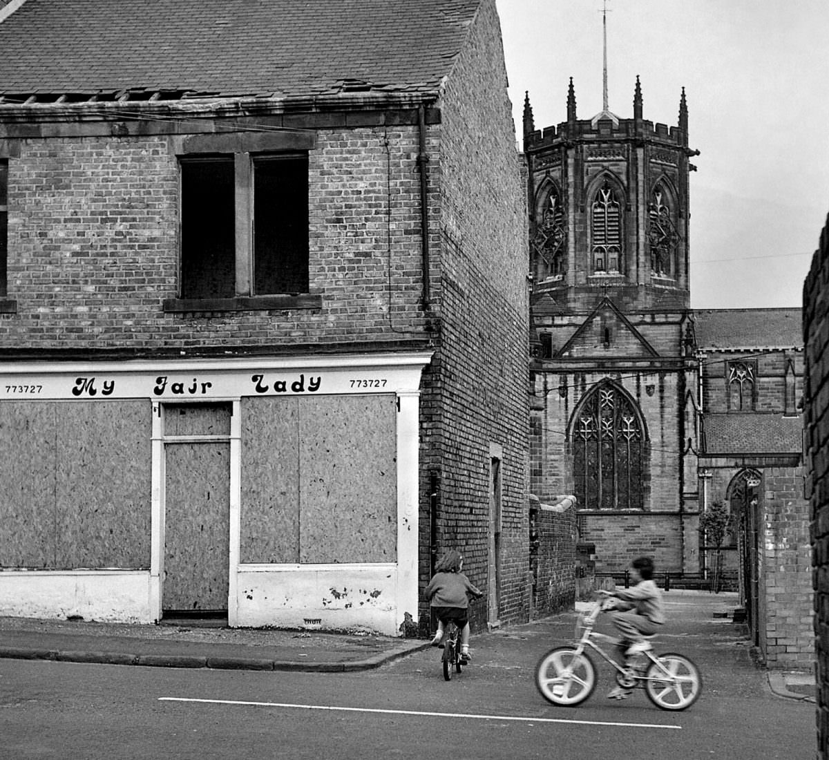 A view to St Chads Church from Hyde Park Street in 1988.