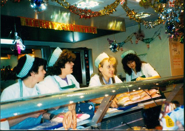 Amazing Vintage Photos of Grainger Market, Newcastle upon Tyne from the 1970s and 1980s