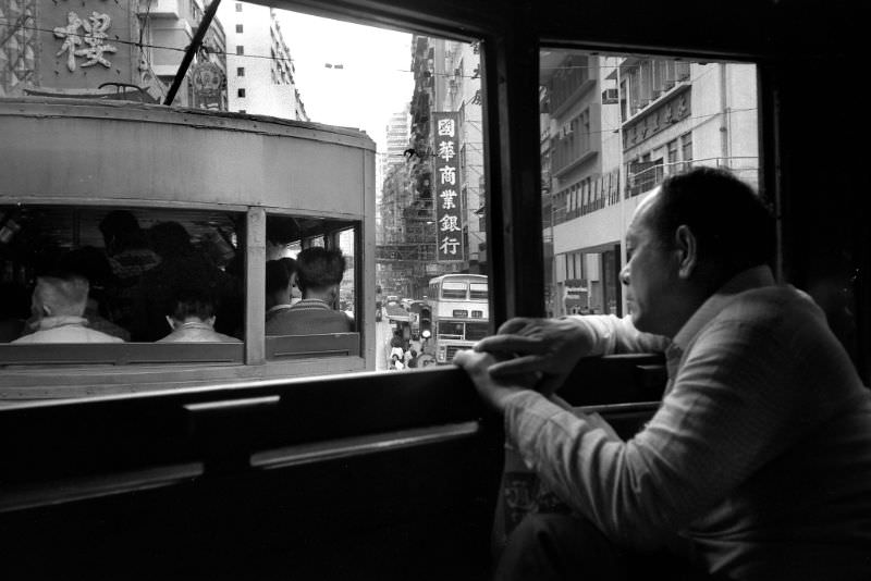 Tram passengers, Queen's Road, Hong Kong, 1986