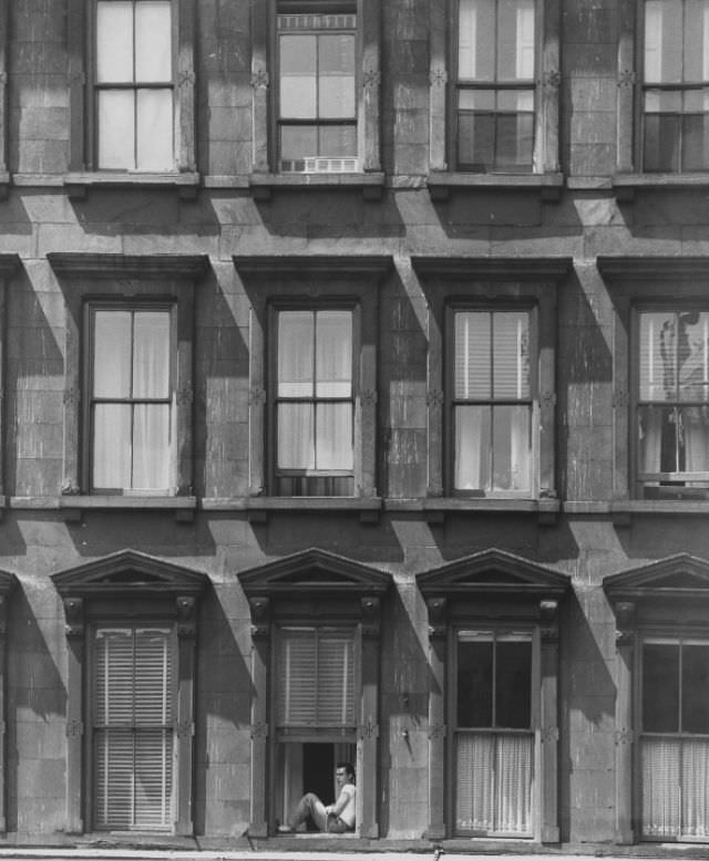 6th Avenue, 1946