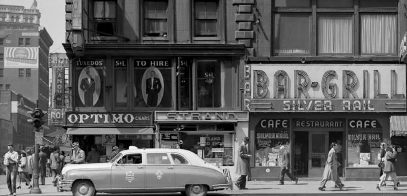 6th Avenue between 43rd and 44th Streets, 1948