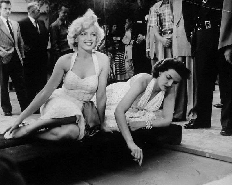 Marilyn Monroe and Jane Russell at Their Imprint Ceremony at Grauman’s Chinese Theatre in 1953