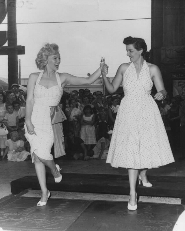 Marilyn Monroe and Jane Russell at Their Imprint Ceremony at Grauman’s Chinese Theatre in 1953