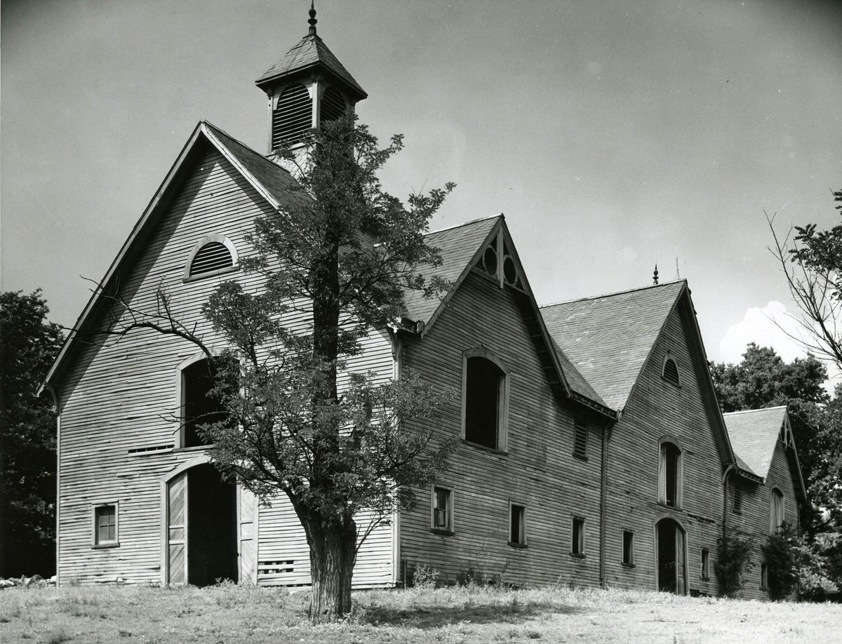 Stable at Belle Meade Plantation, 1940