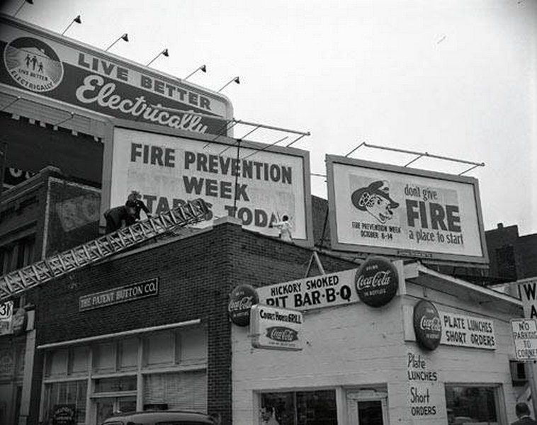 Nashville Business - Patent Button Company and Courthouse Grill, 1960s