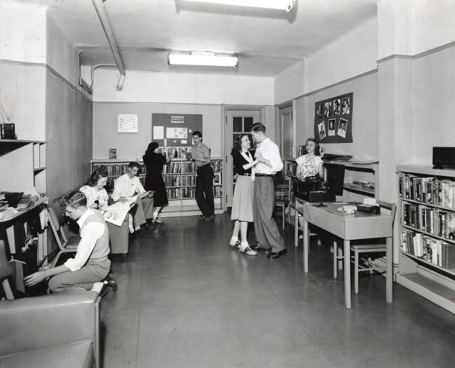 Young Moderns Den of the Nashville Public Library, 1960