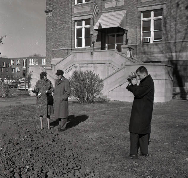 Tree planting event at City Office Building on Second Avenue South, Nashville, 1961