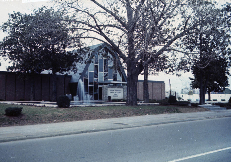 Country Music Hall of Fame and Museum, 1973