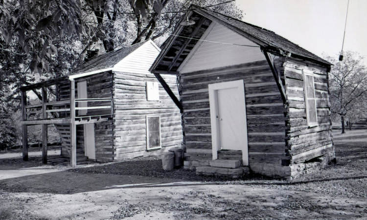Smokehouse and cabin at Sunnyside Mansion in Sevier Park, Nashville, 1975