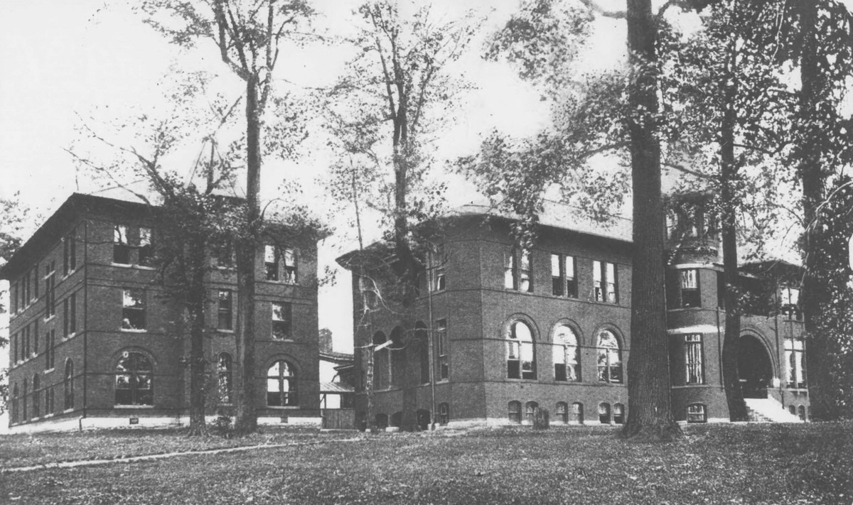 Boscobel College for Young Ladies, showing buildings and grounds, 1940s