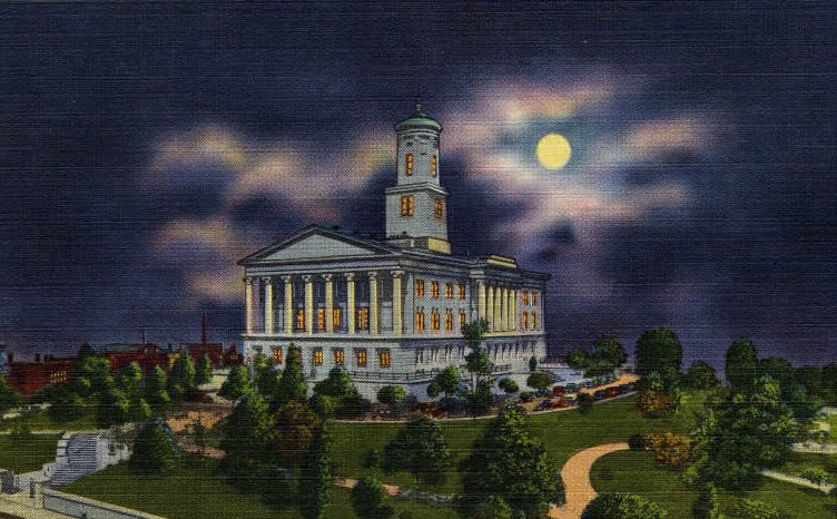 Night-time scene of state capitol, Nashville, 1920s