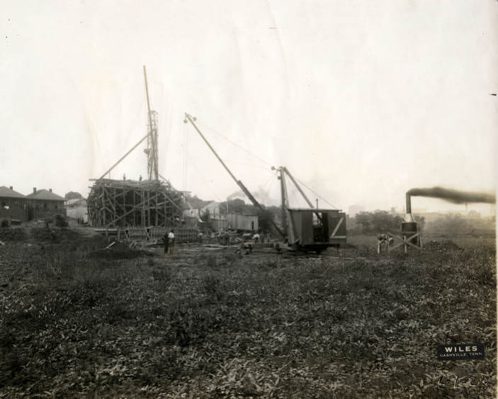 Construction of the East Nashville Viaduct, 1923
