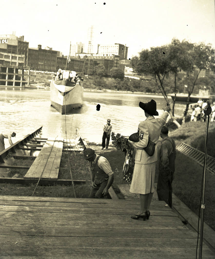 Navy Submarine Chaser launched by Mrs. Francis Craig in Nashville, Tennessee, 1942