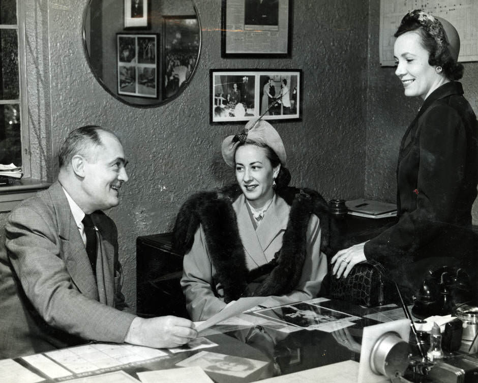 Arranging for carols in business establishments, 1951