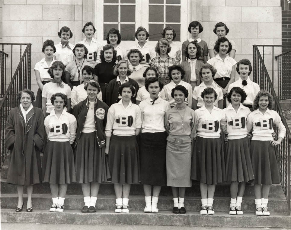 Bailey School librarian and student workers, 1954