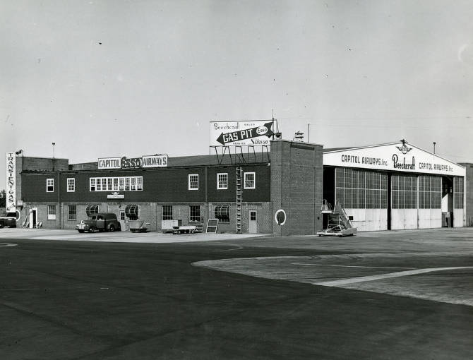 Capitol Airways hangar at Berry Field, Nashville, Tennessee, 1950