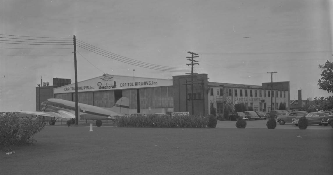 Capitol Airways hangar at Berry Field, Nashville, Tennessee, 1950