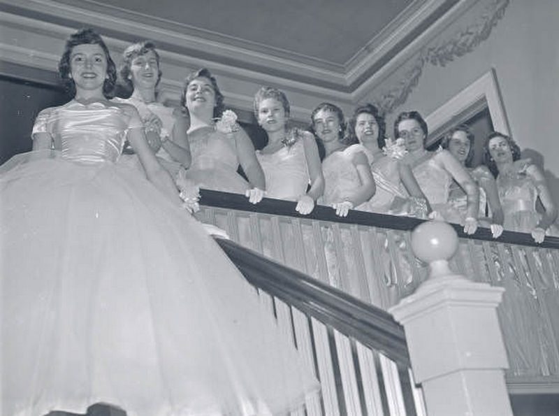 Delta Beta Sigma social event at Belle Meade Country Club, 1957