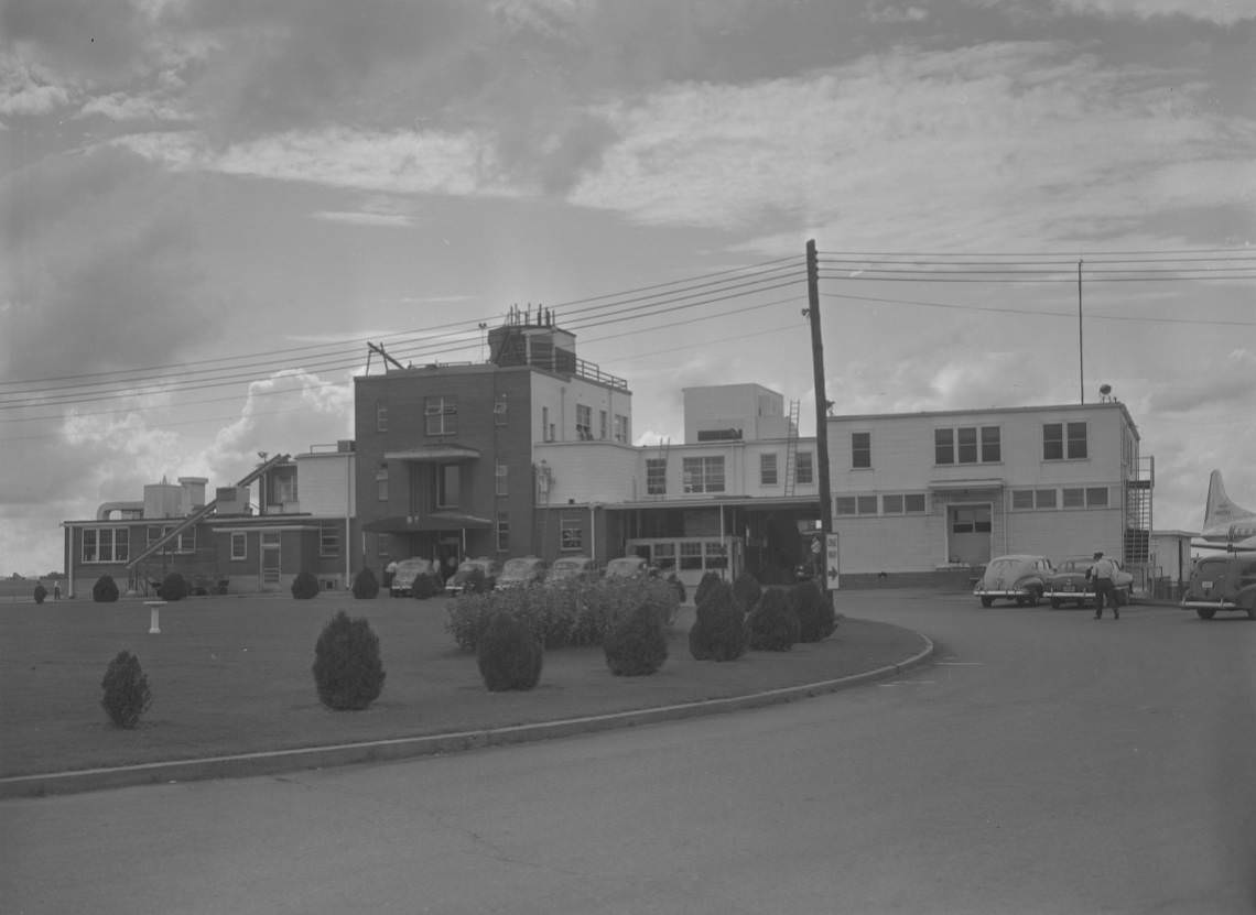 Nashville Municipal Airport City-State Administration Building, 1950