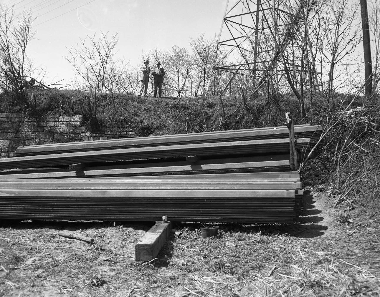 Victory Memorial Bridge construction, Nashville, Tennessee, 1950s