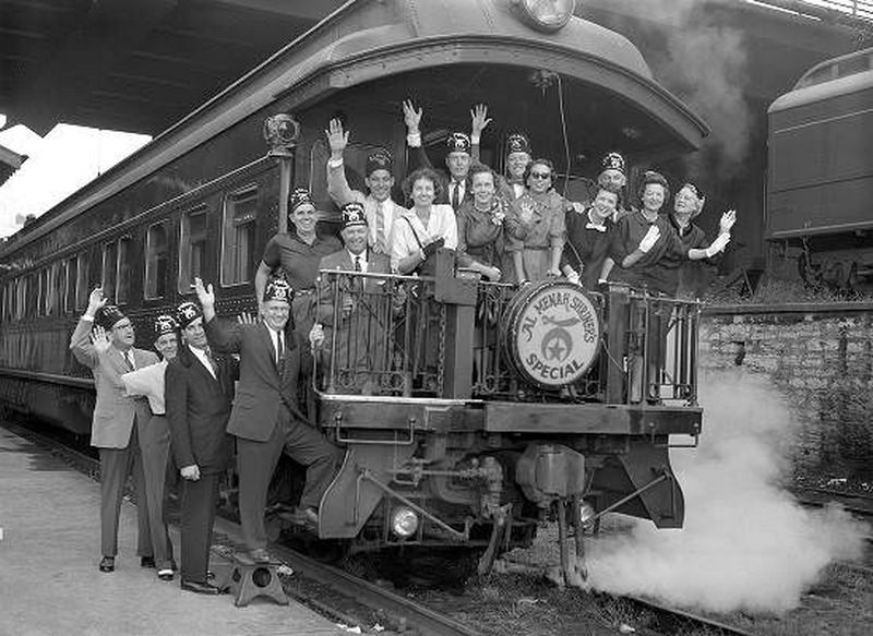 Al Menah Temple Shriners leaving Union Station Nashville, Tennessee, for Southeastern Convention, 1959