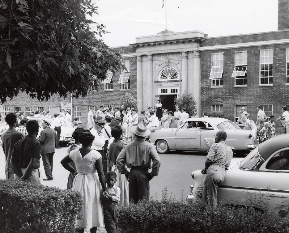 Fehr Elementary School, corner of Fifth Avenue and Garfield Street, Nashville, Tennessee, 1957