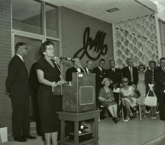 Genesco Industrial Park ribbon cutting with Maxey Jarman, 1962