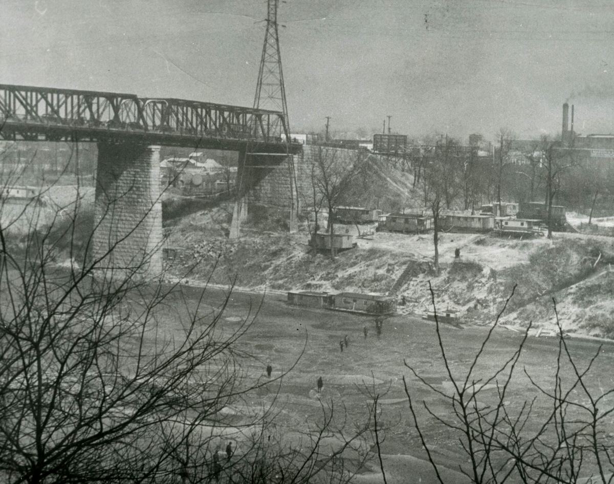 Frozen Cumberland River, 1940