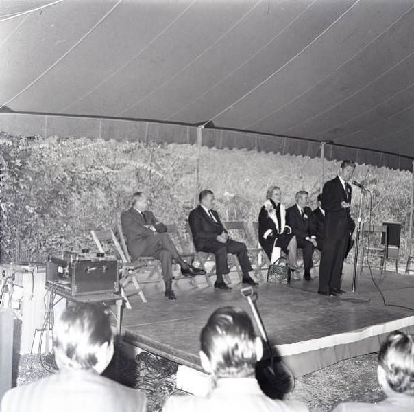 Mayor Briley and dignitaries at the groundbreaking ceremony of the Acuff-Rose Music Publishing building, Nashville, 1966