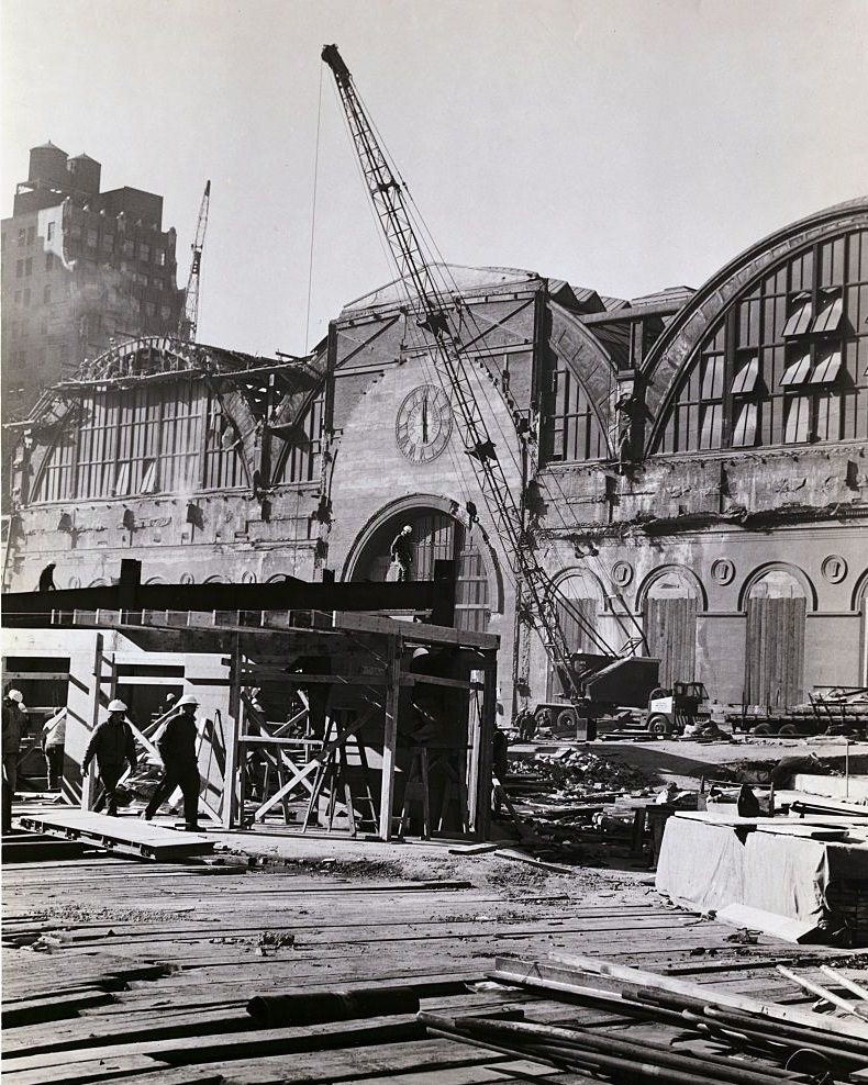 Demolition of Pennsylvania Railroad Station at Penn Plaza