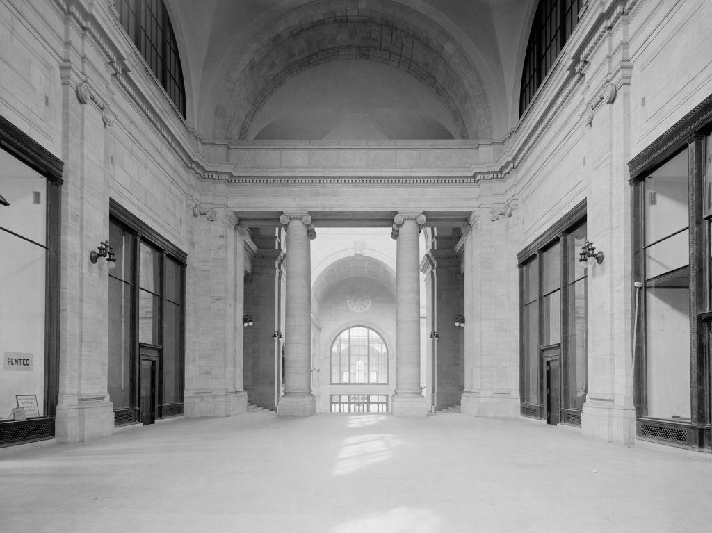 Arcade Entrance to Loggia and Main Waiting Room, Pennsylvania Station, New York City, 1910