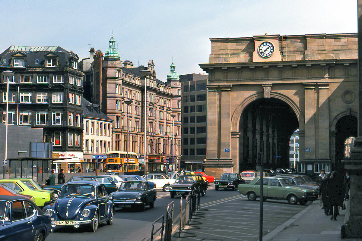 Neville Street and Central Station in 1976