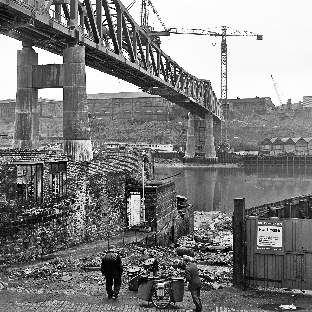 Newcastle end of Metro Bridge, 1978