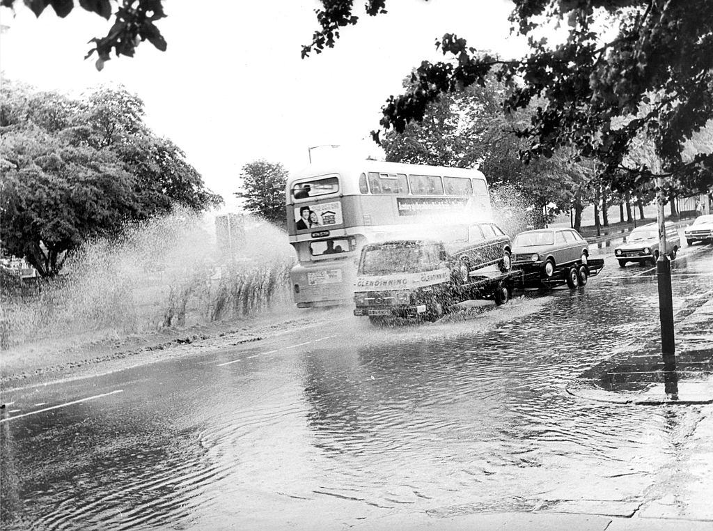 Traffic is drenched in the flood on the A1 at Gosforth, Newcastle in 1978